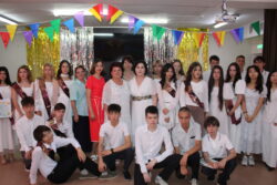 🎉 Последний звонок, экзамены и вручение аттестатов в Христианской СОШ «Наристе» 🎓📚