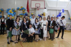 🎉 Последний звонок, экзамены и вручение аттестатов в Христианской СОШ «Наристе» 🎓📚